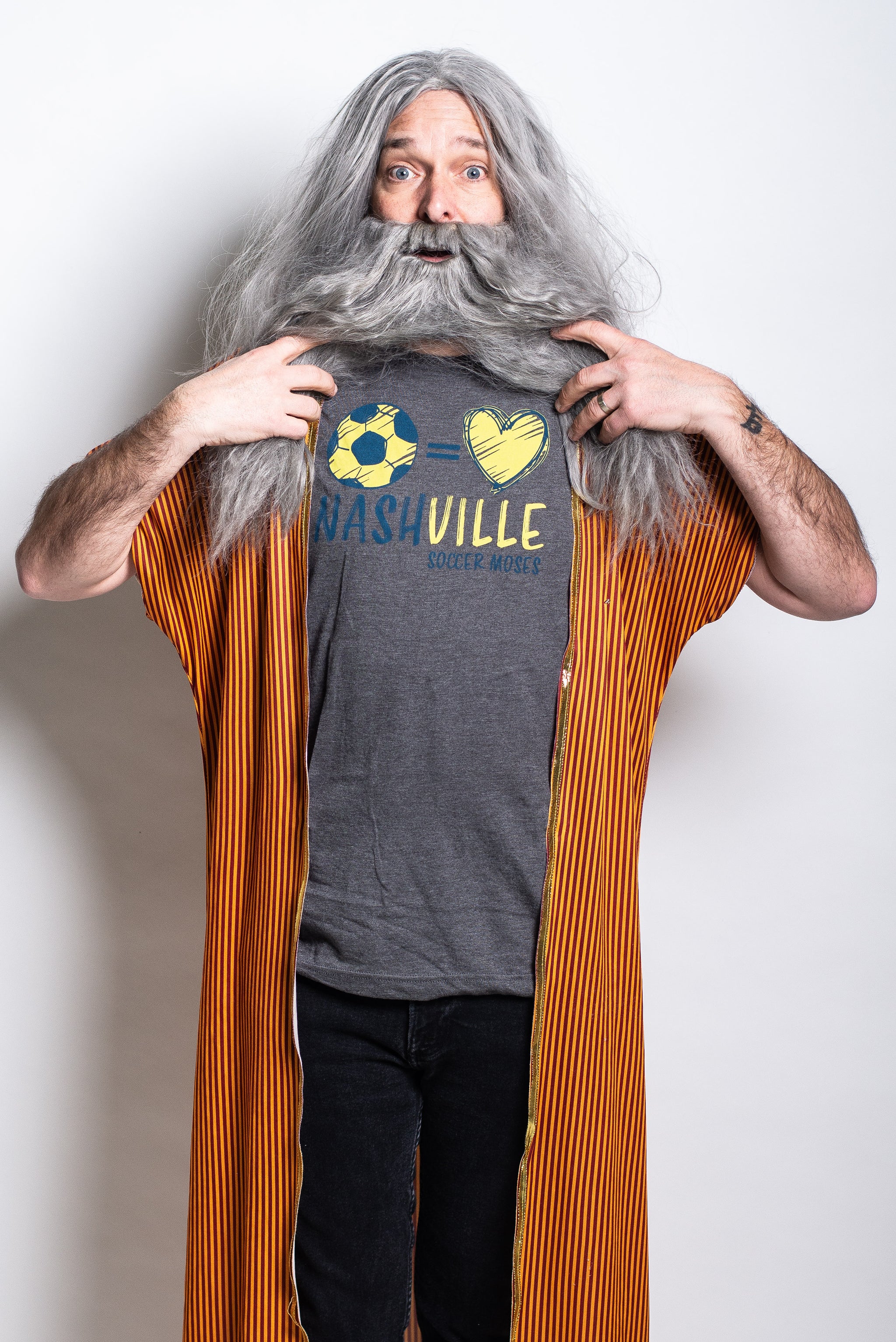 【関税・送料込み】 Amish Soccer Tee Soccer Equals Love Tee – Soccer Moses